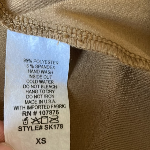 Sun Kim Neutral Taupe Stretchy Slinky Jersey Knit 3/4 Sleeve Swing Tunic - Picture 11 of 13